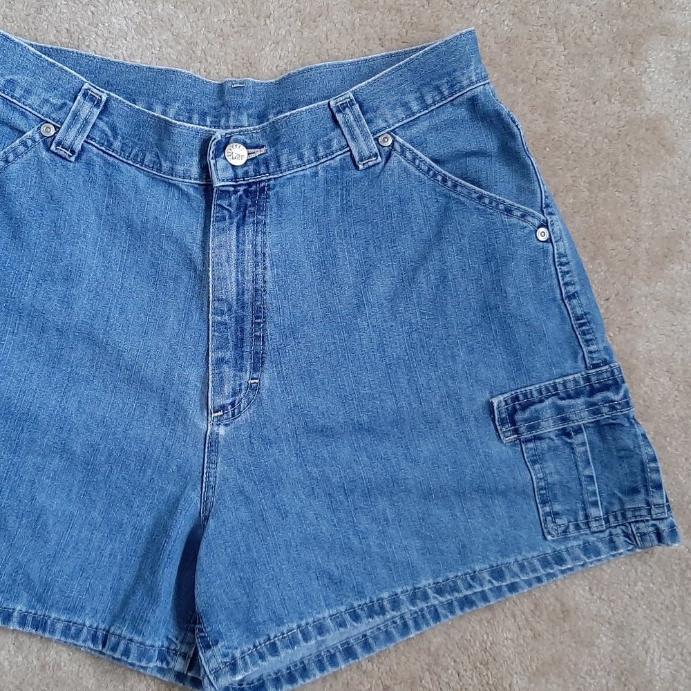 Vintage Lee RIVETED High Waited Blue Women`s Jean Shorts Size 12M